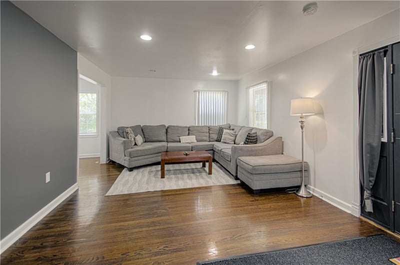 4910 Paseo Blvd, Kansas City, MO 64110