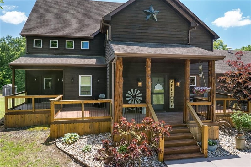 6280 Sale Barn Rd, Cameron, MO 64429
