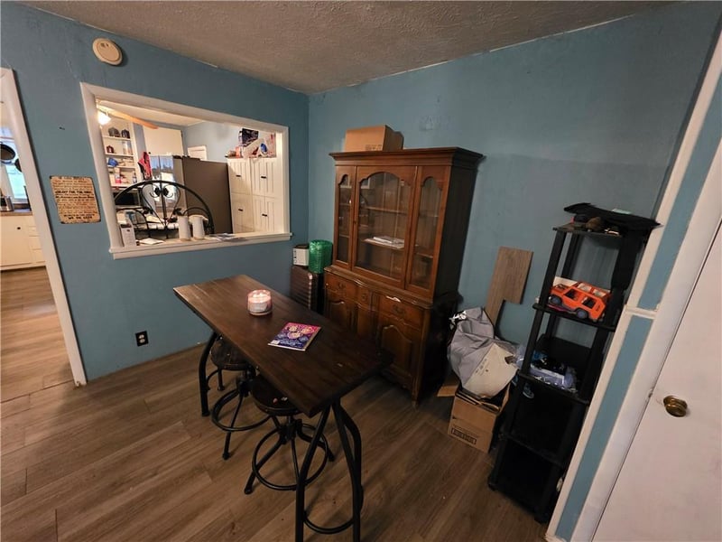 304 Warwick Rd, Coffeyville, KS 67337