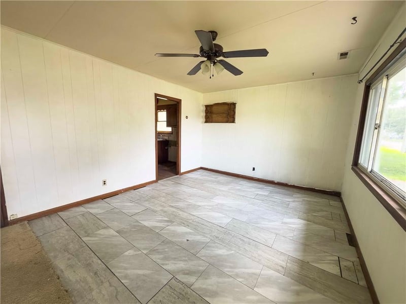 2205 Maple St, St Joseph, MO 64507