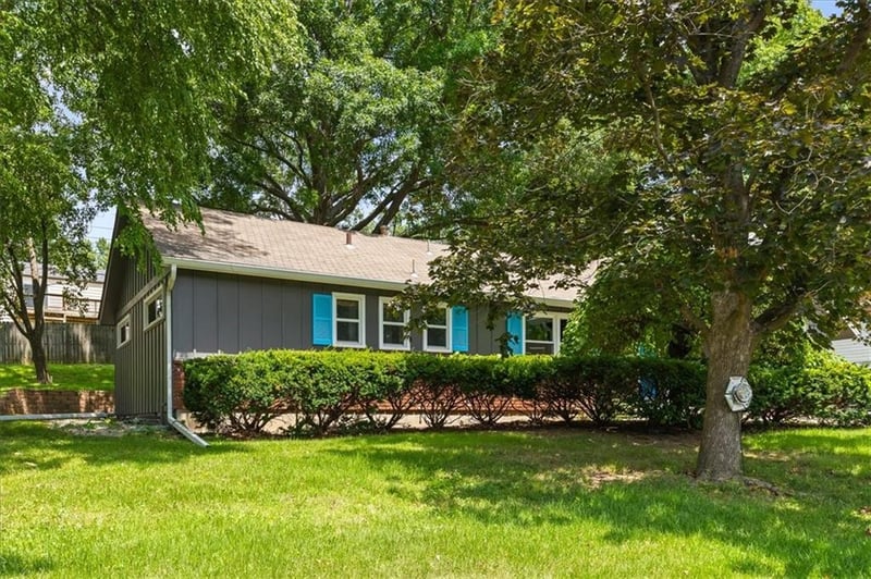 16314 Crackerneck Rd, Independence, MO 64055