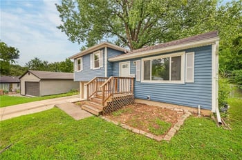 4925 N Smalley Ave, Kansas City, MO 64119