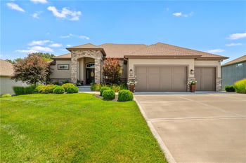 7715 N Wallace Ave, Kansas City, MO 64158