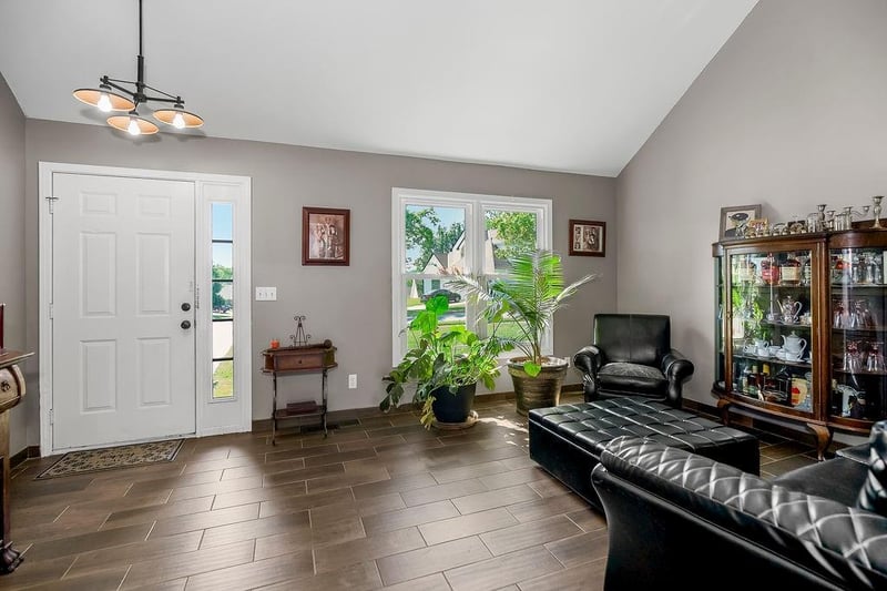 1120 73rd Ter, Kansas City, MO 64118