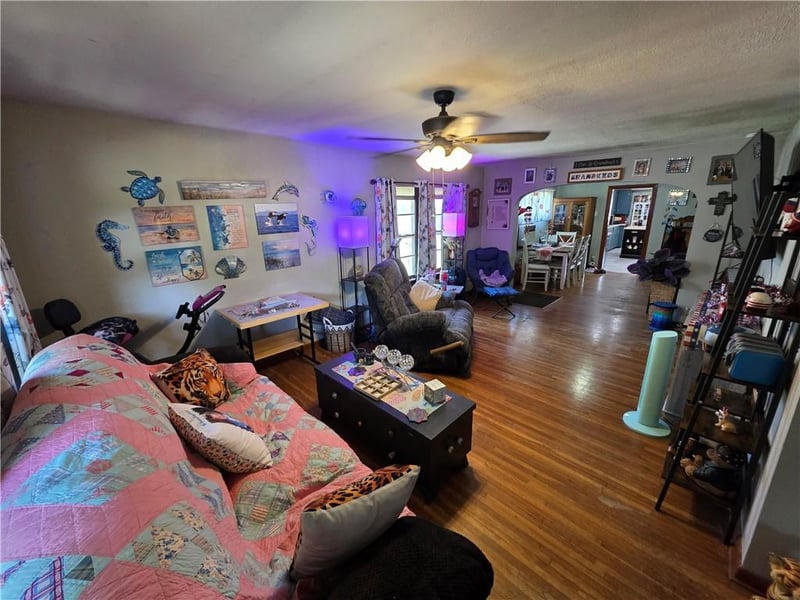 222 Burns St, Independence, KS 67301