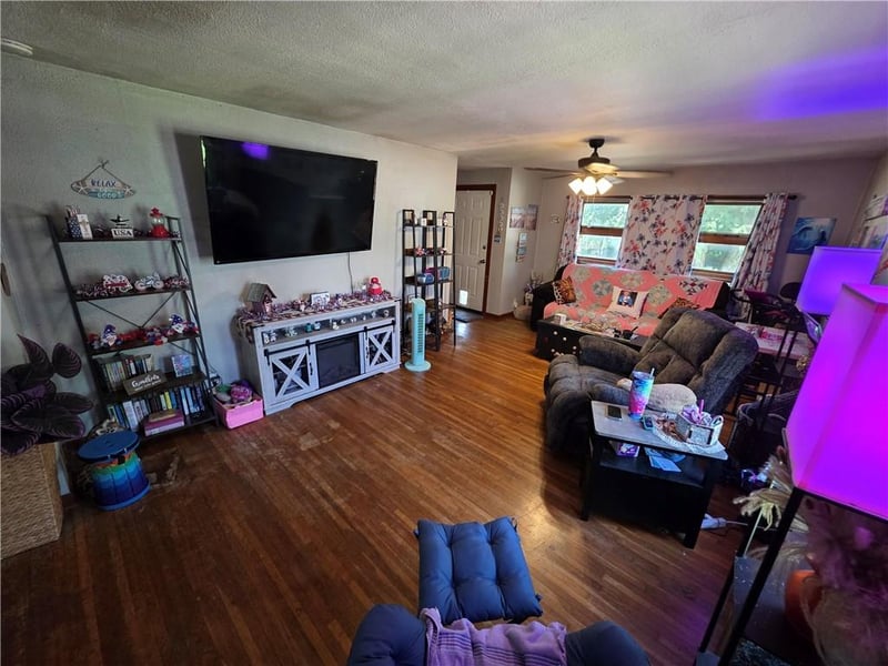 222 Burns St, Independence, KS 67301