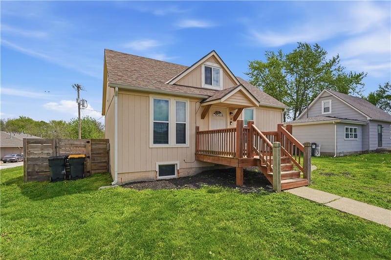3 Mulberry Ter, Louisburg, KS 66053