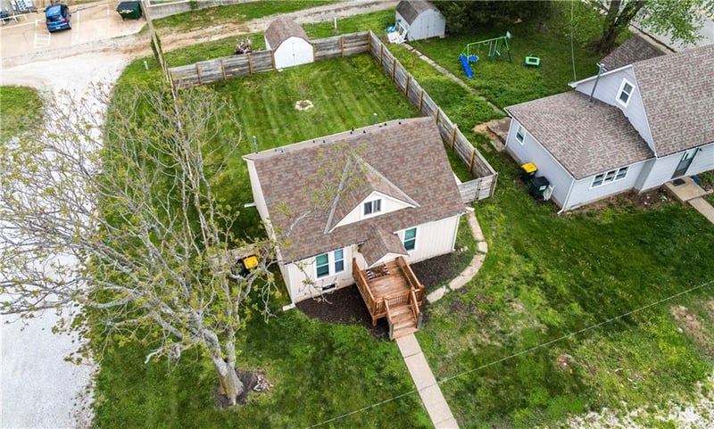 3 Mulberry Ter, Louisburg, KS 66053