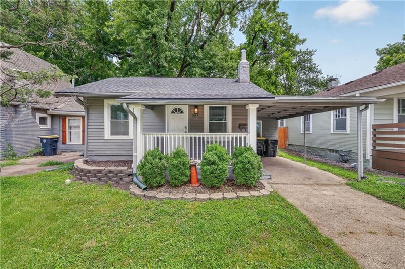 7637 Jefferson St, Kansas City, MO 64114