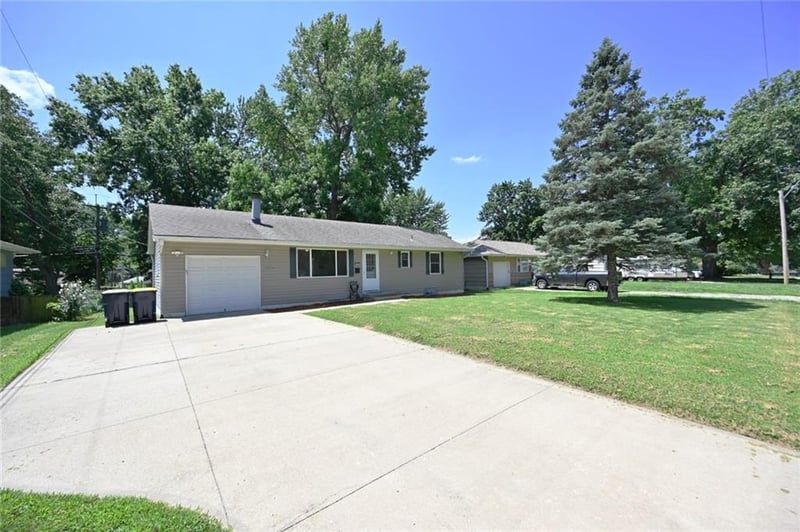 4505 112th St, Kansas City, MO 64137