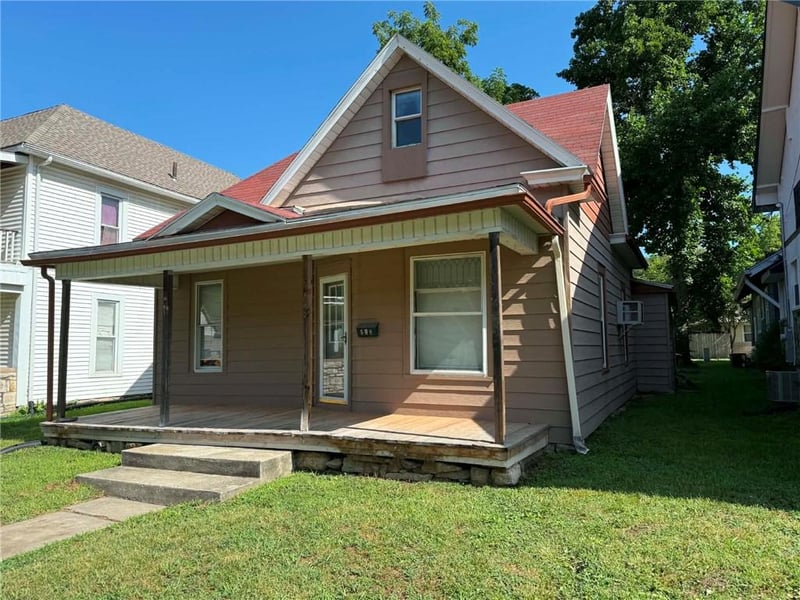 528 Park Ave, Excelsior Springs, MO 64024