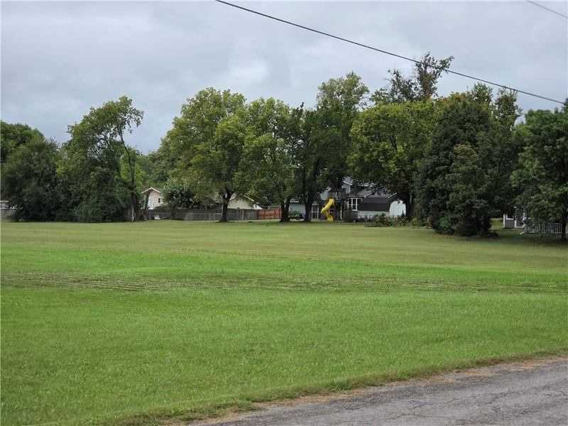 0000 8th St, Independence, KS 67301