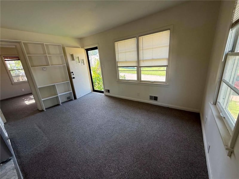 902 Williams St, Excelsior Springs, MO 64024