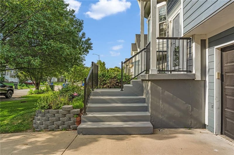 1073 Logan St, Olathe, KS 66061