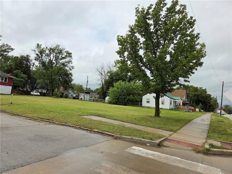 905 Main St, Independence, KS 67301