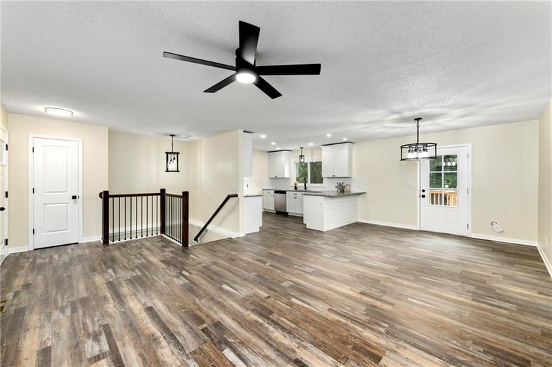 8707 80th Ter, Raytown, MO 64138