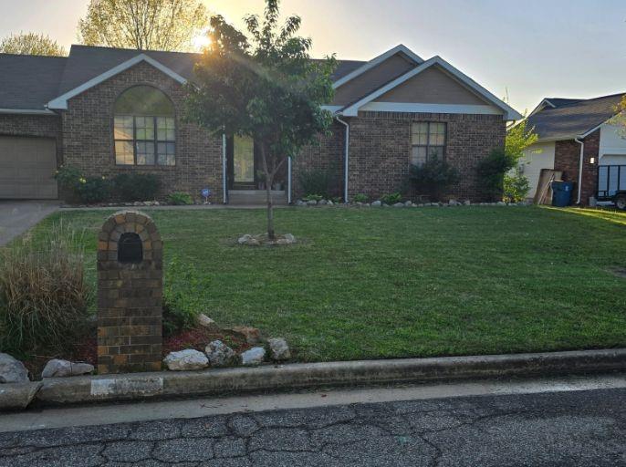 3612 Norman Dr, Joplin, MO 64804