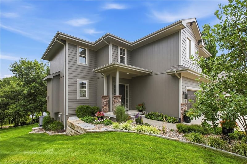 1021 Scarlet Ct, Blue Springs, MO 64014