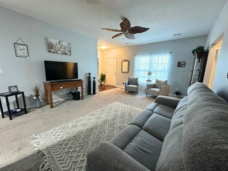 840 65th Ter, Gladstone, MO 64118