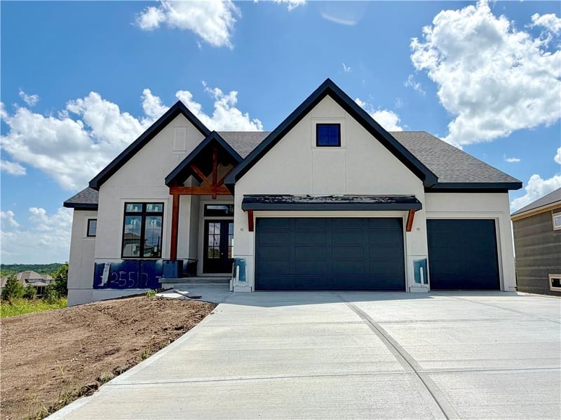 25517 114th Ter, Olathe, KS 66061