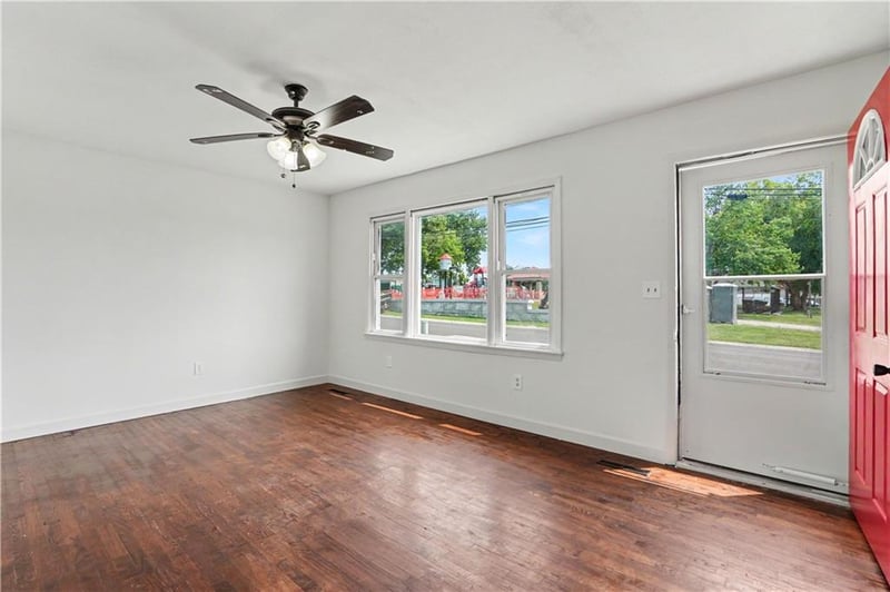 307 Raum St, Lawson, MO 64062