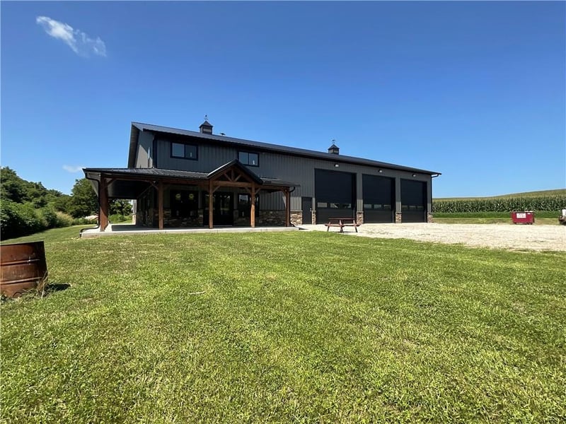 19383 Bottomview Rd, Lexington, MO 64067