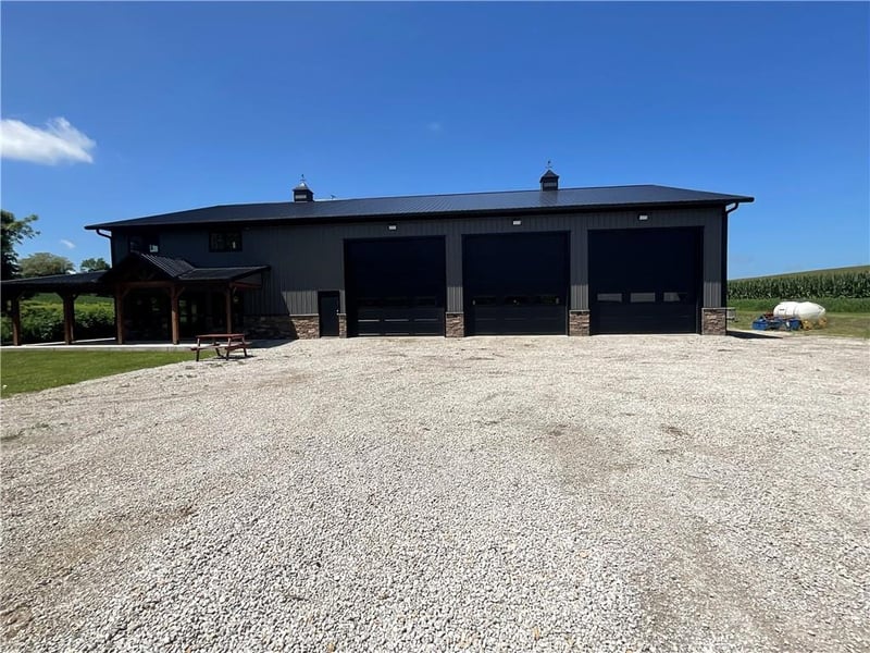 19383 Bottomview Rd, Lexington, MO 64067