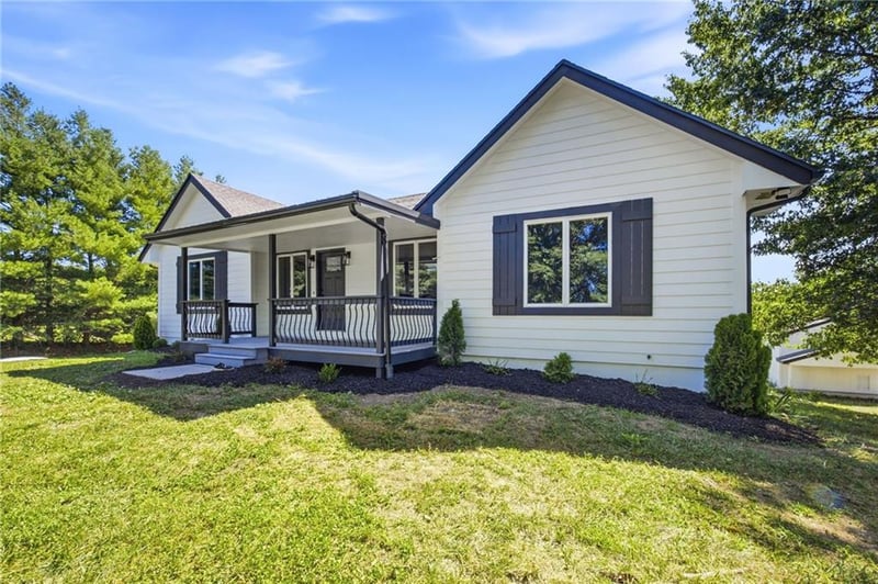 17409 Baxter Rd, Lawson, MO 64062
