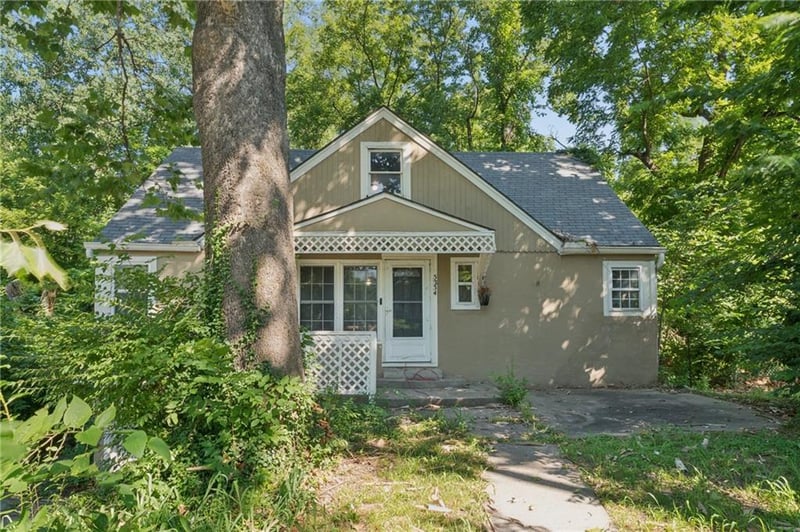 5234 Barnes Ave, Kansas City, MO 64119