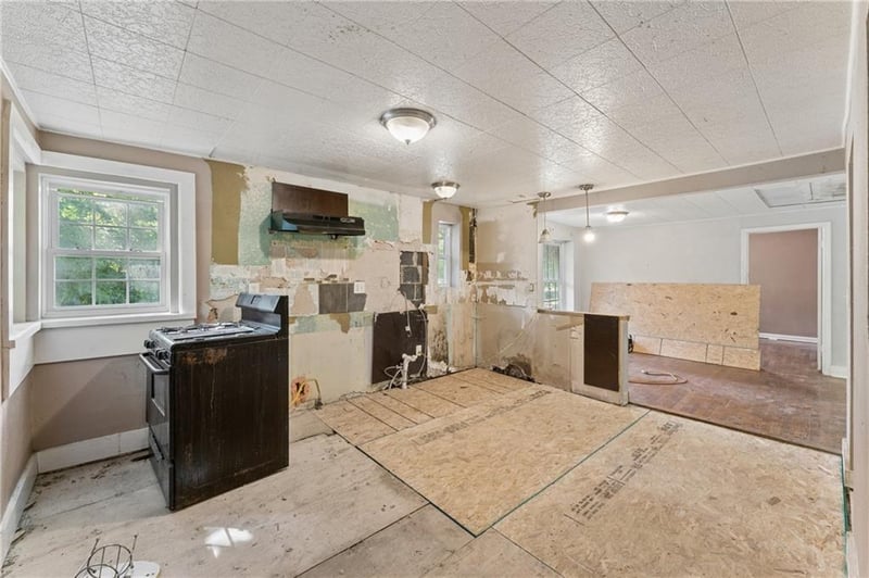 5234 Barnes Ave, Kansas City, MO 64119