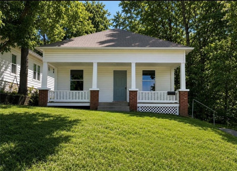 615 S Glenwood Ave, Independence, MO 64053