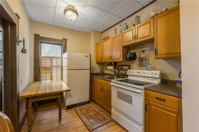 1321 South St, Lexington, MO 64067