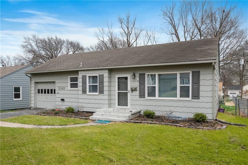 5343 Briar St, Roeland Park, KS 66205