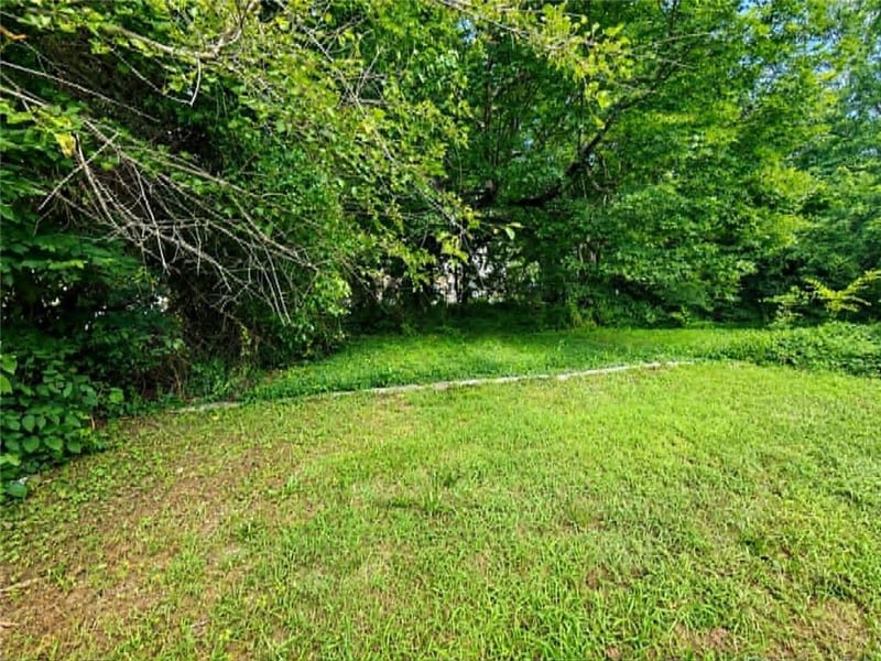 335 10th St, Baxter Springs, KS 66713