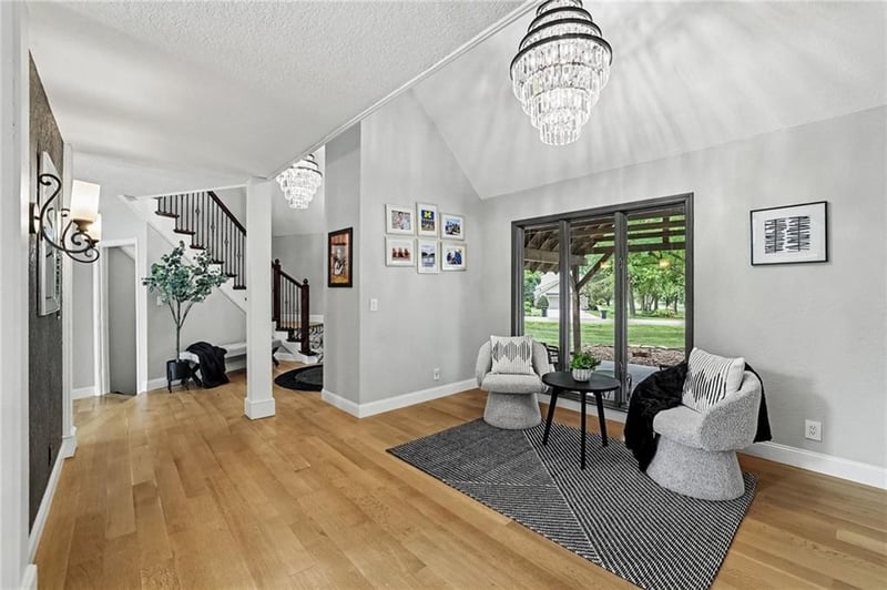 11460 W 155th Ter, Overland Park, KS 66221