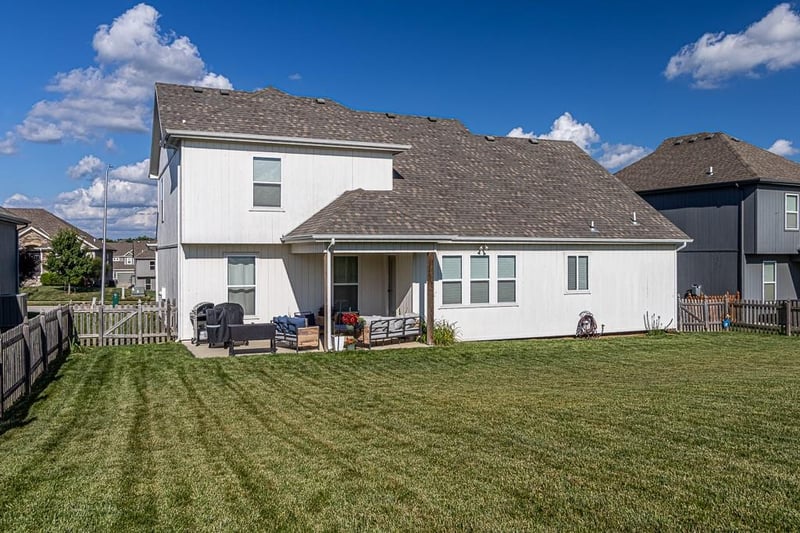 10524 Randolph Ave, Kansas City, MO 64157