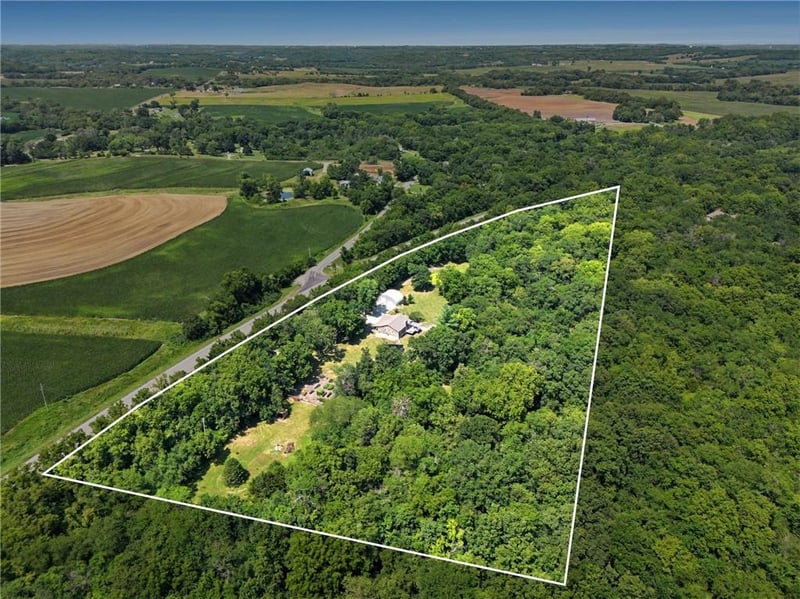 24451 Chieftain Rd, Lawrence, KS 66044