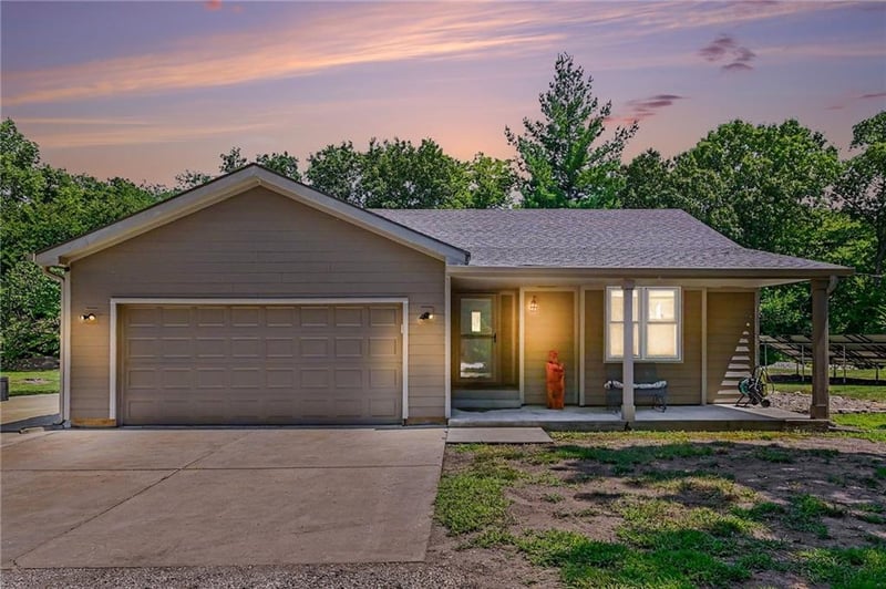24451 Chieftain Rd, Lawrence, KS 66044