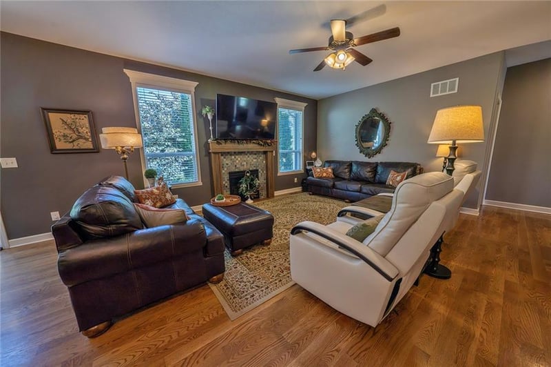 6208 Crystal Ln, Lawrence, KS 66049