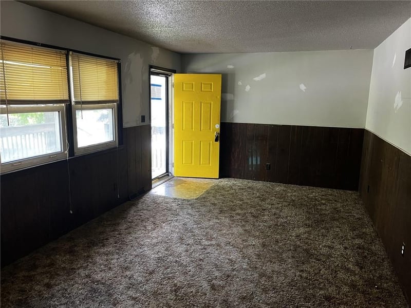 1204 Wornall Rd, Excelsior Springs, MO 64024