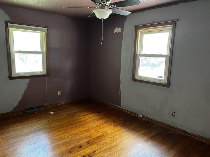 1204 Wornall Rd, Excelsior Springs, MO 64024