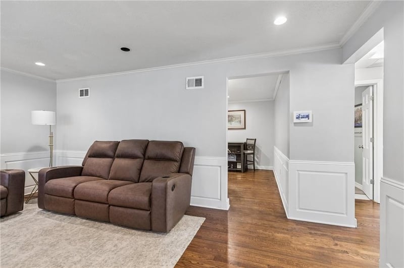11507 69th St, Shawnee, KS 66203