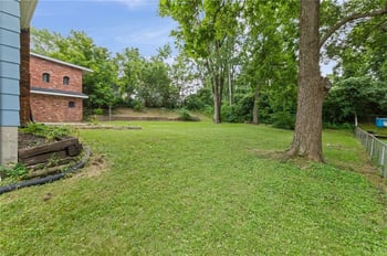 213 Briar Ln, Kansas City, MO 64119