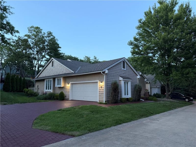 4 127th St, Kansas City, MO 64145