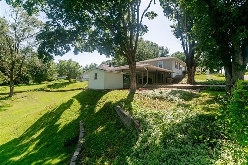630 Green St, Atchison, KS 66002