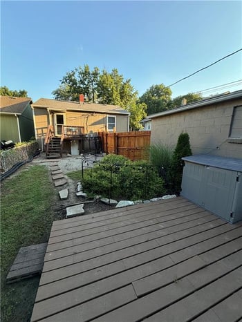 224 W 82nd St, Kansas City, MO 64114