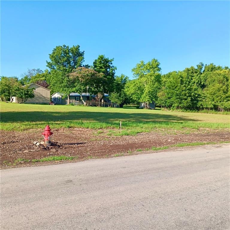 Linn Valley Dr, Linn Valley, KS 66040