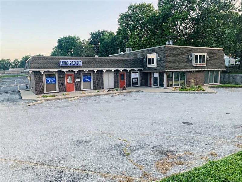 13717-13723 39th St, Independence, MO 64055
