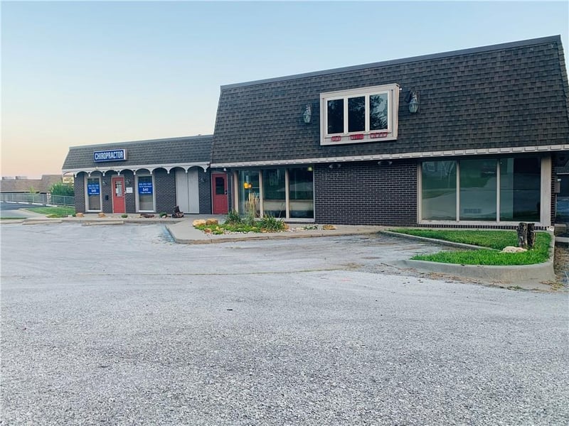 13717-13723 39th St, Independence, MO 64055