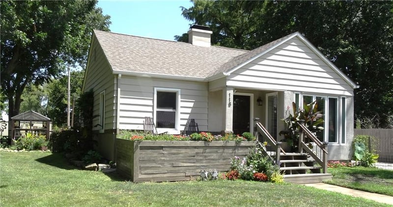 118 Walnut St, Rich Hill, MO 64779